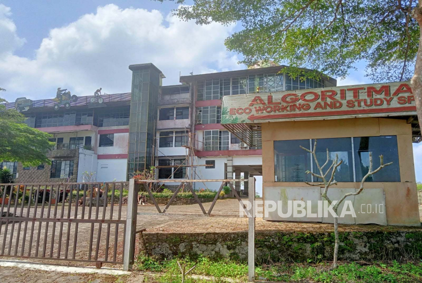 Lokasi terkini tempat groundbreaking pembangunan Bukit Algoritma di Desa Tamansari, Kecamatan Cikidang, Kabupaten Sukabumi pada 2021 lalu hingga kini belum ada tanda-tanda pembangunan, Rabu (17/5/2023).