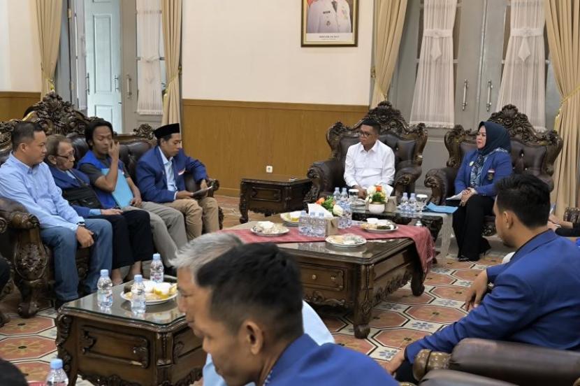 Gubernur Banten dorong forum nelayan untuk bahas solusi perikanan.
