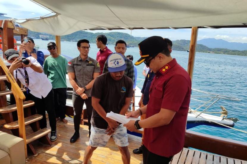 Imigrasi Labuan Bajo tingkatkan pengawasan laut cegah pelanggaran.