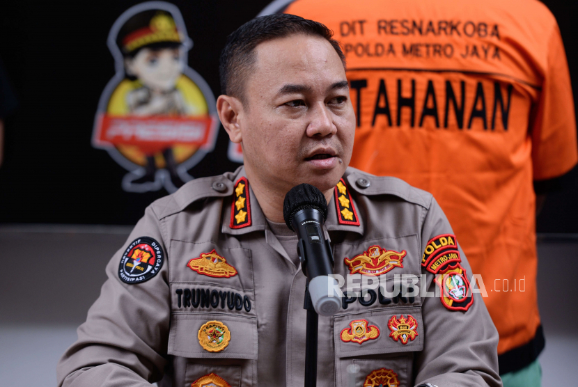Kabid Humas Polda Metro Jaya - Kombes Pol Trunoyudo Wisnu Andiko mengatakan penyidik kasus Hasya disanksi sidang etik.