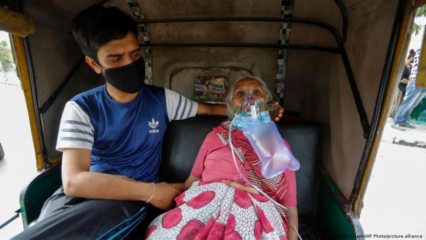 Pandemi di India, Rumah Sakit Kewalahan Hadapi Lonjakan Infeksi