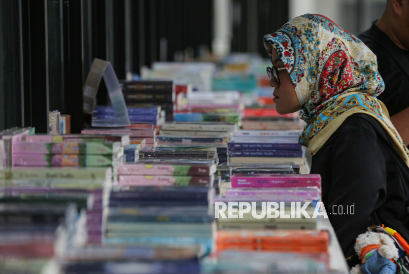 Minat Baca Rendah, Penjualan Buku Fisik Terus Menurun