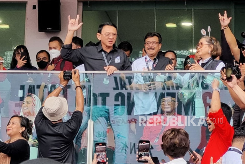 Basuki Tjahaja Purnama atau Ahok menghadiri kampanye akbar Ganjar Pranowo-Mahfud MD, di Stadion Utama Gelora Bung Karno (SUGBK), Jakarta, Sabtu (3/2/2024). 