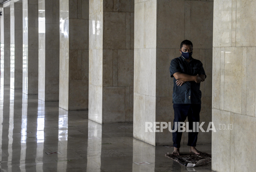 Ilustrasi sholat. Ibadah sholat sangat ditekankan Nabi Ibrahim kepada keturunannya  