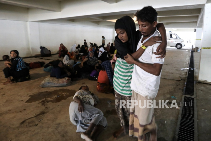 Para pengungsi Rohingya. Menko Polhukam Mahfud MD sebut pemerintah tak lagi bangun penampungan Rohingya.