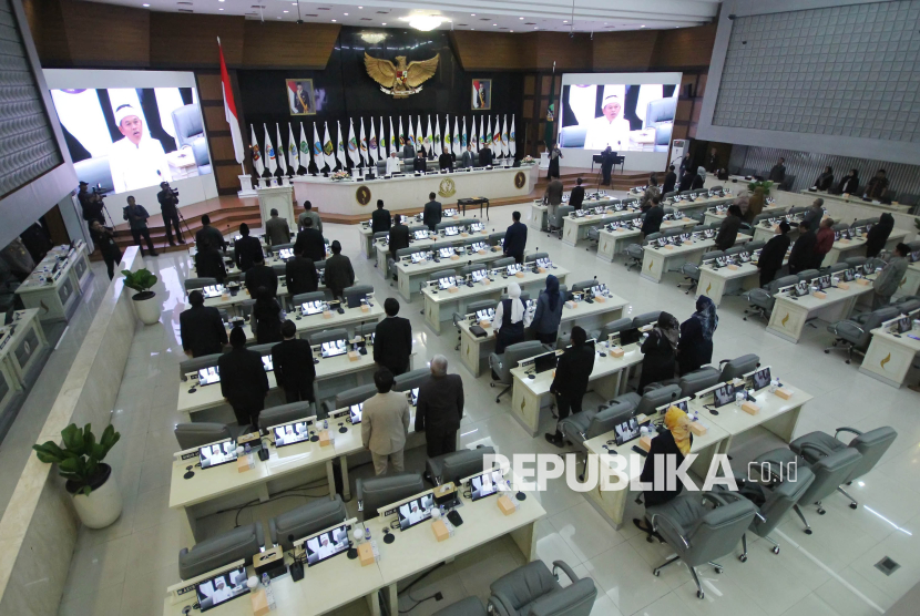 Suasana Rapat Paripurna DPRD Jabar 