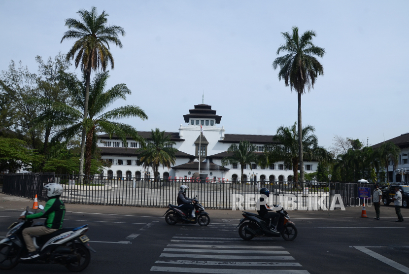 Gedung Sate, Jalan Diponegoro, Kota Bandung