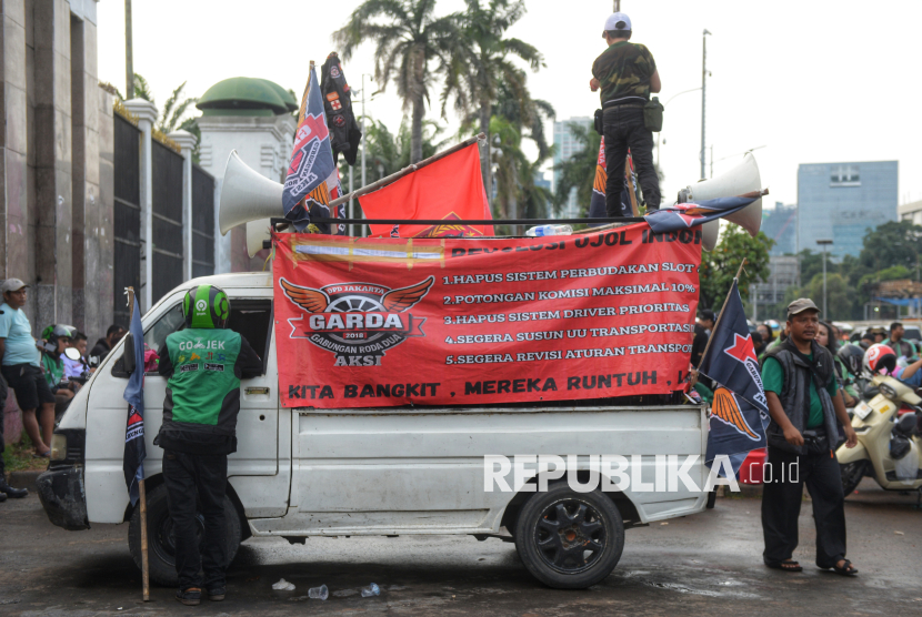 Tuntutan Dianggap Politis, Ribuan Ojol tak Ikut Demo di DPR Hari Ini