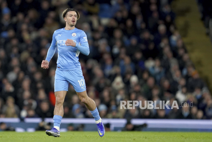 Reaksi Jack Grealish dari Manchester City selama pertandingan sepak bola Liga Premier Inggris antara Manchester City dan Brentford di Stadion City of Manchester di Manchester, Inggris, Rabu, 9 Februari 2022.