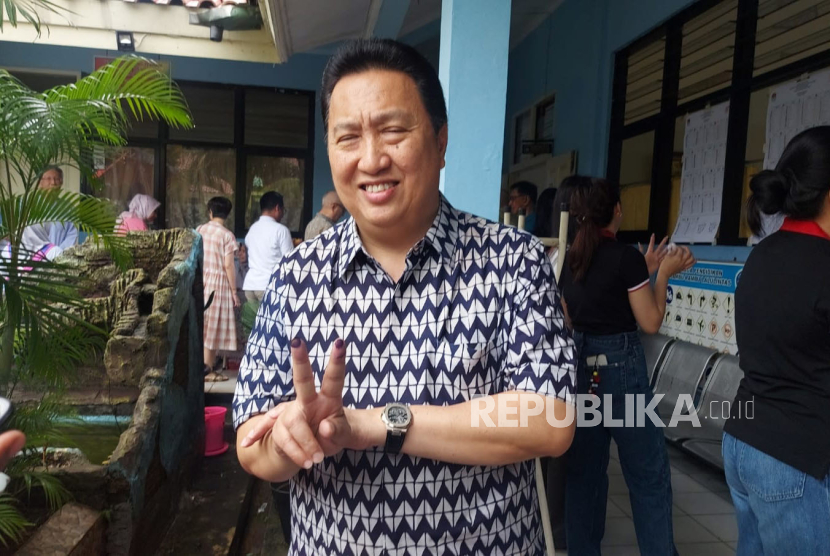 Garibaldi Thohir usai memberikan hak suara di TPS 17 di SDN Kebon Baru 05, Jalan Gudang Peluru, Kecamatan Tebet, Jakarta Selatan, Rabu (14/2/2024).