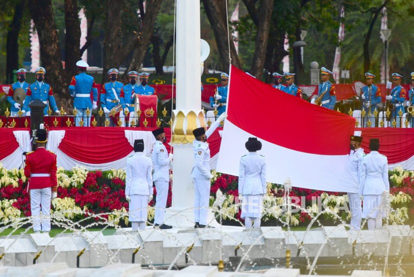 Merayakan kemerdekaan tak boleh hanya seremonial harus dengan aksi nyata. Ilustrasi Peringatan kemerdekaan RI di Istana Merdeka, Selasa (17/8)