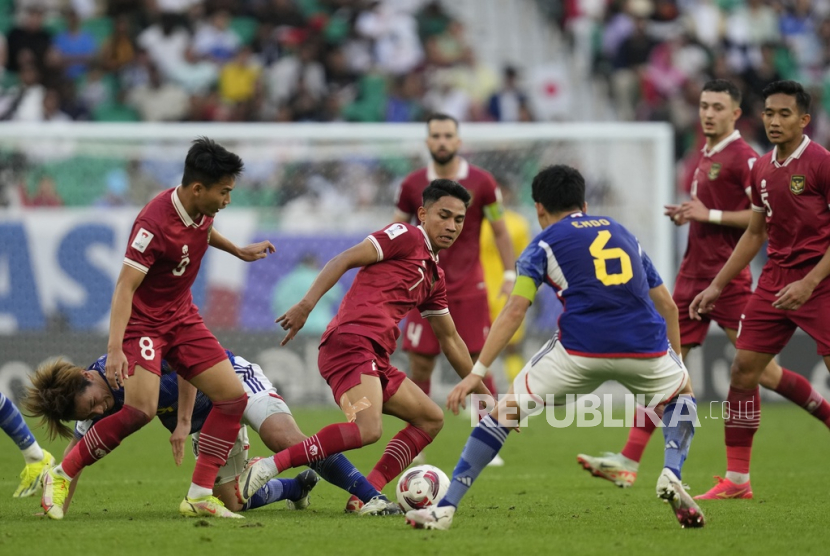 Timnas Indonesia saat melawan Jepang di Piala Asia.