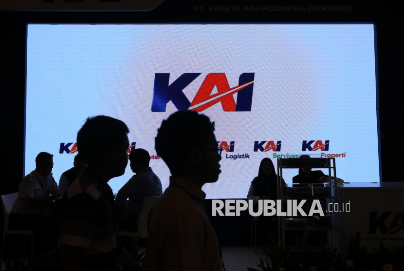 PT Kereta Api Indonesia (Persero) memberikan peluang terakhir bagi masyarakat untuk menikmati diskon 30 persen tiket kereta api kelas Ekonomi Komersial.