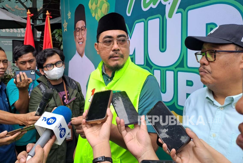 Vice Chairman General of PKB Jazilul Fawaid responded to various political developments at PKB DPP Office, Central Jakarta, Saturday (6/4/2024).