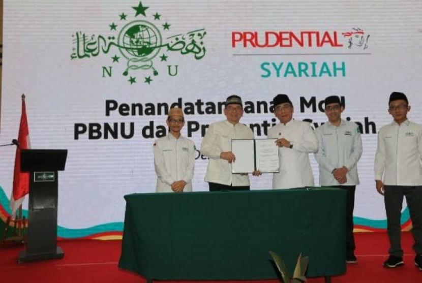 Penandatanganan kerja sama Prudential Syariah dan PBNU (Foto: dok Prudential Syariah)