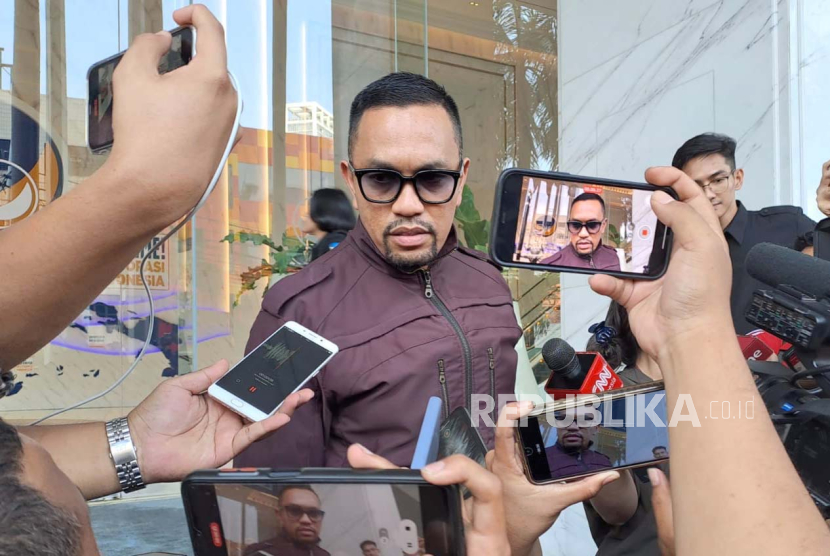 Bendahara Umum Partai NasDem Ahmad Sahroni di Nasdem Tower, Jakarta Pusat, Kamis (5/10/2023). Ahmad Sahroni sebut SYL sudah menginfokan ke Surya Paloh terkait pengunduran dirinya.