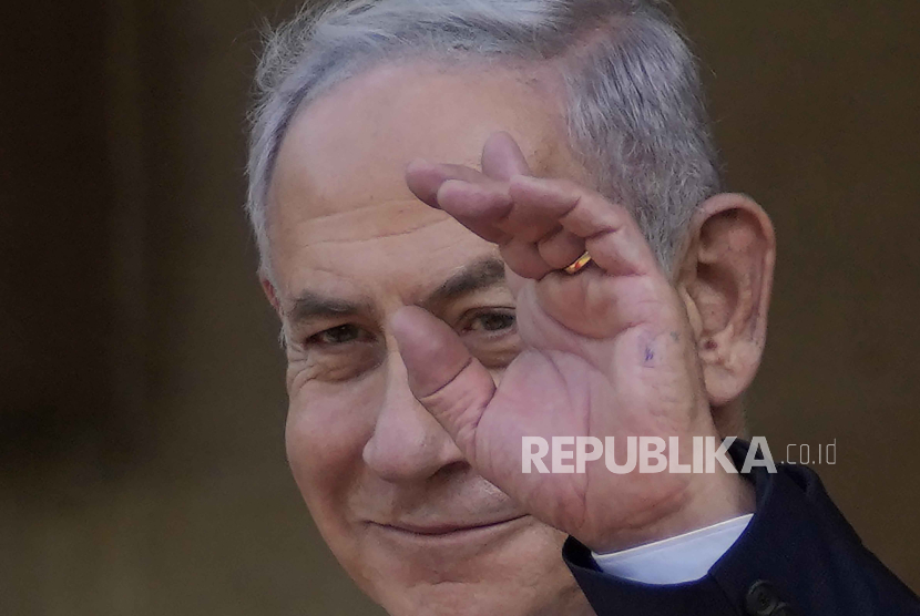 Perdana Menteri Israel, Benjamin Netanyahu dan pemimpin oposisi berhaluan tengah, Benny Gantz sepakat untuk membentuk  kabinet perang. 