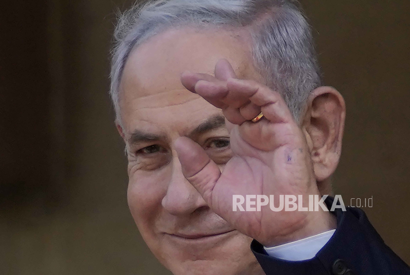 PM Israel, Benyamin Netanyahu melontarkan gagasan untuk membangun proyek infrastruktur seperti kabel serat optik yang menghubungkan Asia dan Eropa bisa lewati Israel 