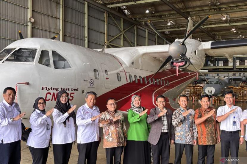 Anggota DPR minta pemerintah perkuat PTDI dan industri pertahanan.