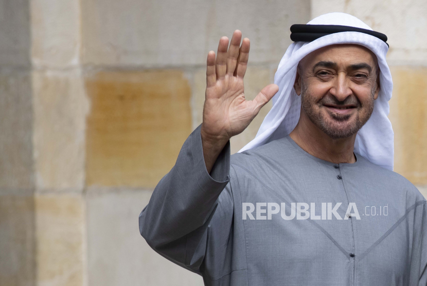 Putra Mahkota Abu Dhabi dan Wakil Panglima Tertinggi Angkatan Bersenjata UEA Sheikh Mohamed bin Zayed Al Nahyan. Presiden UEA Sampaikan Pesan Idul Adha pada Pemimpin Arab dan Islam