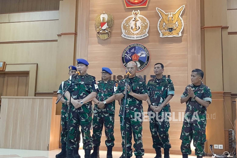 Pimpinan Polisi Militer TNI.