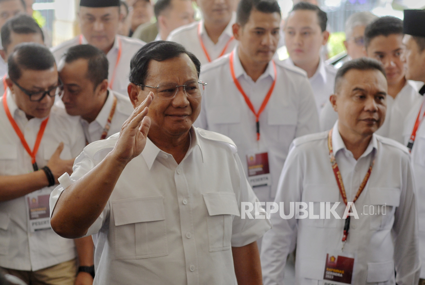 Ketua Umum Partai Gerindra Prabowo Subianto menghadiri acara Rapat Pimpinan Nasional Partai Gerindra di Jakarta, Senin (23/10/2023). Rapimnas Gerindra menyiapkan strategi menangkan Prabowo-Gibran.