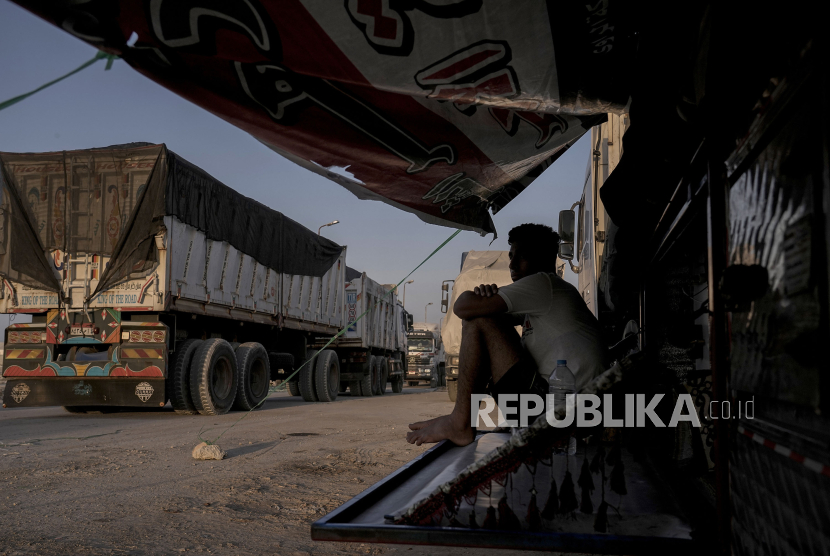 Truk bantuan kemanusiaan untuk Palestina.