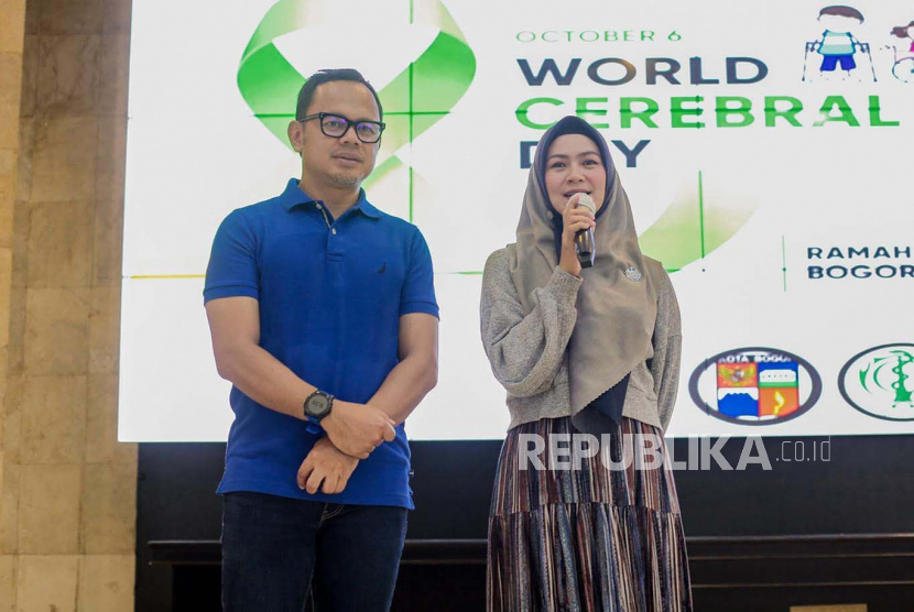 Istri Wali Kota Bogor Bima Arya, Yane Ardian, maju sebagai Bakal Calon Legislatif (Bacaleg) dari Partai Amanat Nasional (PAN) pada Pemilihan Legislatif (Pileg) 2024.