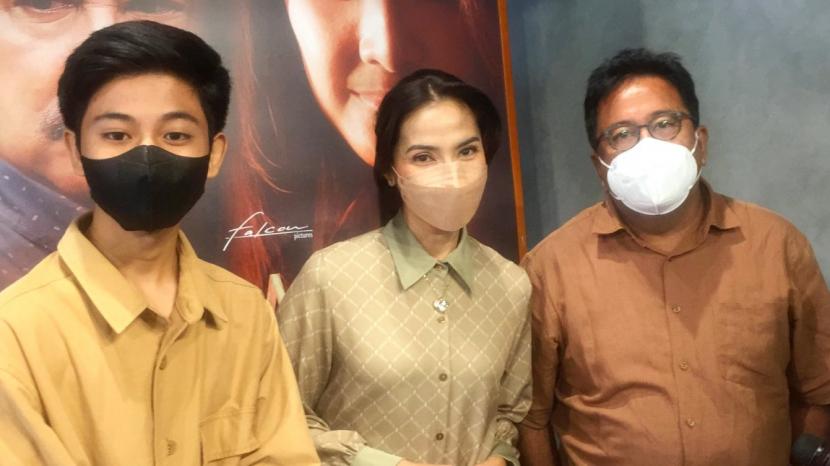 Maudy Koesnaedi & Rano Karno beradu akting dalam film 'Pelangi Tanpa Warna'