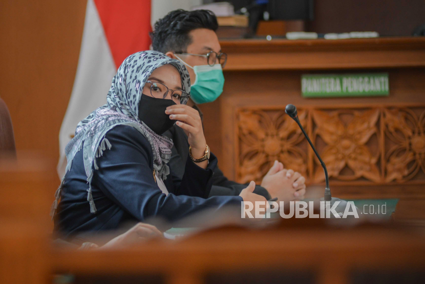 Tim Hukum Djoko Tjandra menghadiri sidang Peninjauan Kembali (PK) atas kasus pengalihan hak tagih (cessie) Bank Bali terhadap terpidana buron Djoko Tjandra di Pengadilan Negeri Jakarta Selatan, Jakarta, Senin (20/7). (ilustrasi)