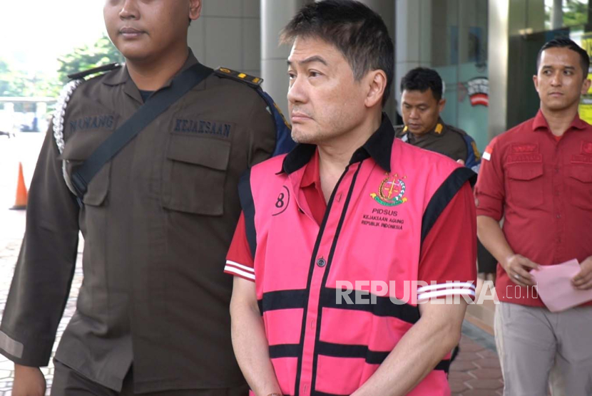 Budi Said, tersangka korupsi pembelian 7 ton emas Antam diserahkan ke Kejaksaan Negeri Jakarta Timur untuk segera diajukan ke pengadilan.