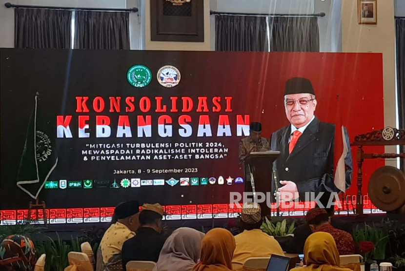 Ketua Umum LPOI-LPOK, Prof KH Said Aqil Siroj saat berpidato dalam acara Konsolidasi Kebangsaan di Hotel Royal Kuningan Jakarta, Jumat (8/9/2023). 