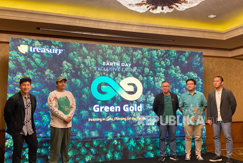Dalam memeringati Hari Bumi 2024, platform investasi emas Treasury meluncurkan program keberlanjutan Green Gold, di Jakarta pada Senin (22/4/2024).