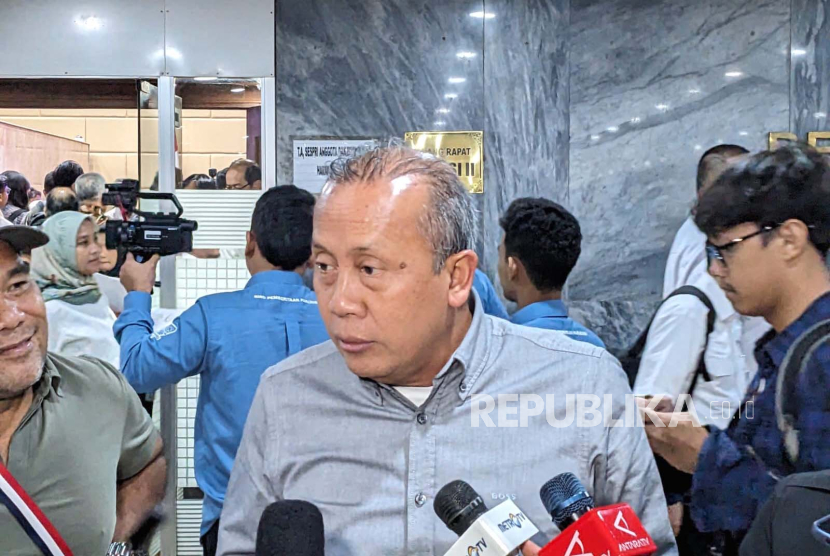Sekretaris Fraksi Partai Nasdem DPR Saan Mustopa menyebut adanya peluang Ganjar Pranowo dan Anies Rasyid Baswedan untuk bergabung menjadi satu kekuatan, di Gedung Nusantara, Kompleks Parlemen, Jakarta, Senin (21/8/2023).