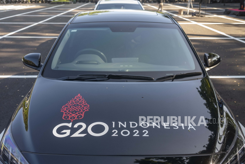 Kendaraan listrik disiapkan untuk KTT G20 mendatang di Nusa Dua, Bali. Indonesia akan menggunakan sekitar 900 mobil listrik sebagai kendaraan dinas selama KTT G20 di Bali pada 2022.