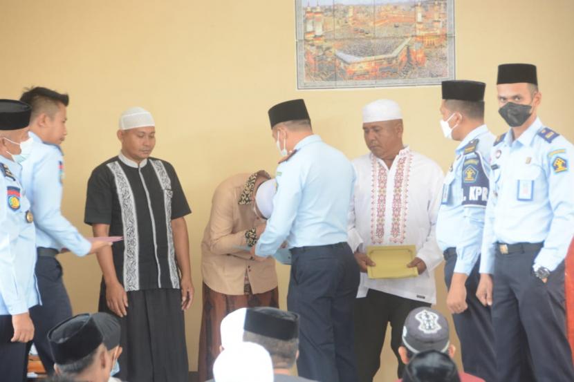 143 WBP Rutan Pasangkayu Mendapatkan Remisi Hari Raya Idul Fitri