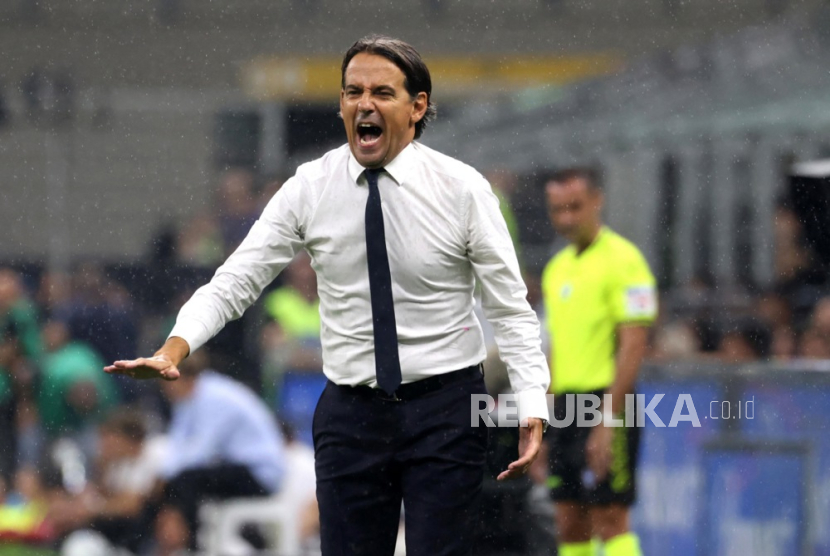 Pelatih Inter Milan, Simone Inzaghi. Inzaghi sukses mengantar Inter membungkam AC Milan, 5-1, Ahad (17/9/2023) dini hari WIB.