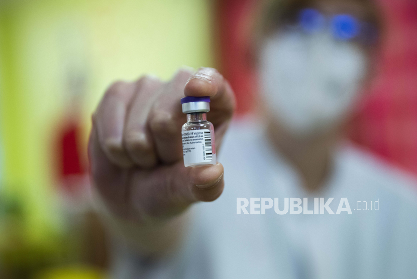 Pemerintah Kota (Pemkot) Bogor memprioritaskan pemberian vaksin COVID-19 kepada tenaga kesehatan dan tenaga pendukung kesehatan (Foto: ilustrasi)
