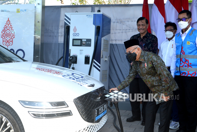 Menteri Koordinator Bidang Kemaritiman dan Investasi, Luhut Binsar Pandjaitan memastikan kesiapan seluruh infrastruktur kelistrikan demi menyukseskan puncak pertemuan Konferensi Tingkat Tinggi (KTT) G20 di Bali pada November mendatang.