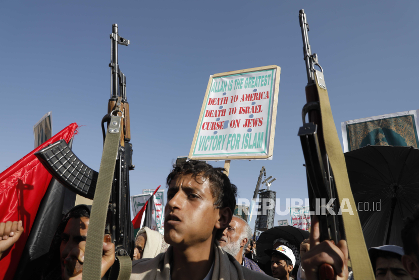 Pendukung Houthi di San'a, Yaman.