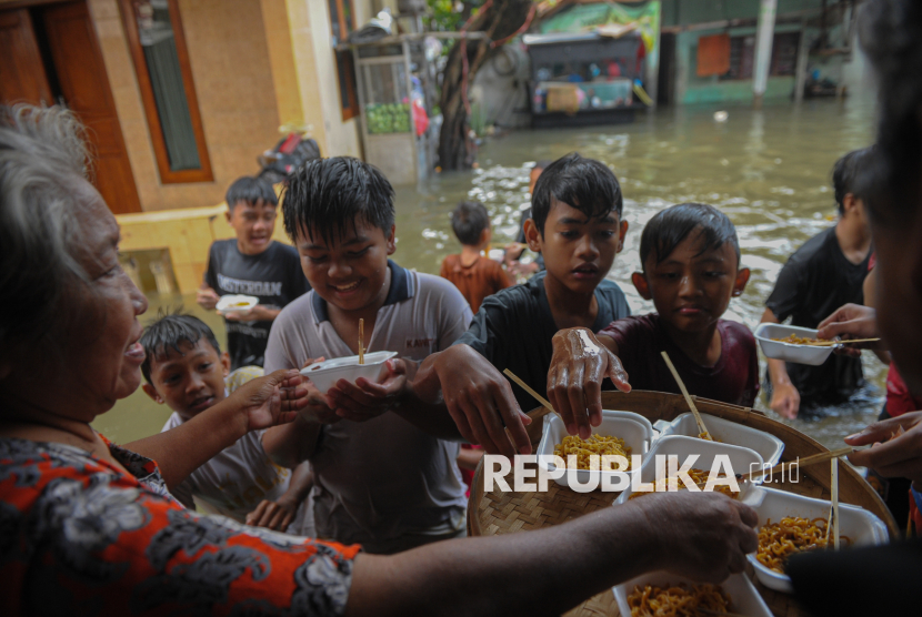 10 Pompa Air Pemprov DKI Terbakar Saat Atasi Banjir