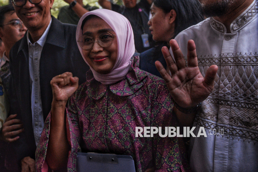 Momen Bahagia Eks Dirut ASDP Ira Puspadewi saat Bebas dari Tahanan KPK