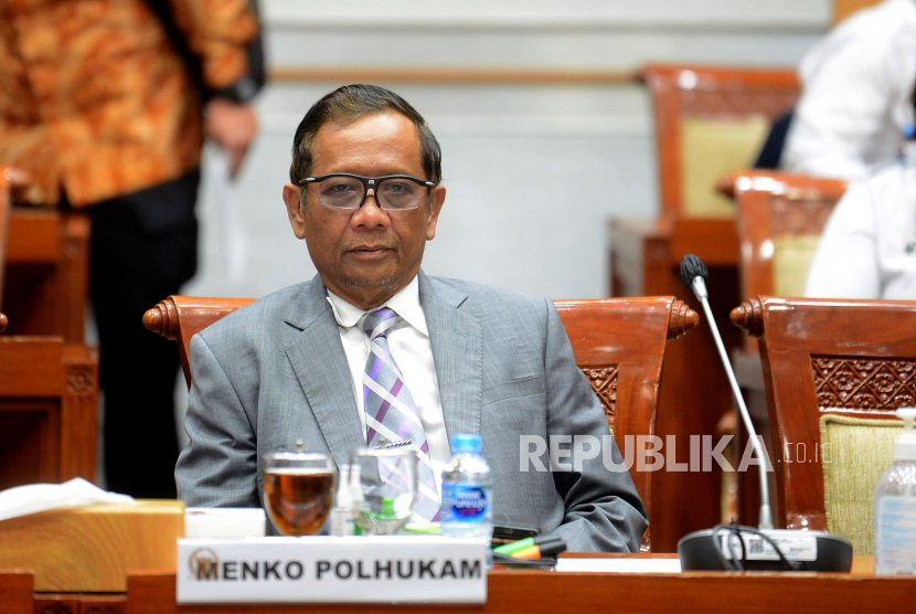 Menko Polhukam Mahfud MD di ruang Komisi III DPR di Kompleks Parlemen, Senayan, Jakarta Pusat, Rabu (15/2/2023).
