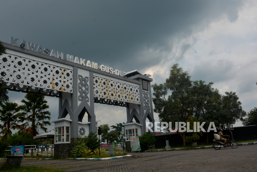 Pintu masuk kawasanPondok Pesantren Tebuireng, Kecamatan Cukir, Kabupaten Jombang, Jawa Timur, Selasa (19/5/2020). 