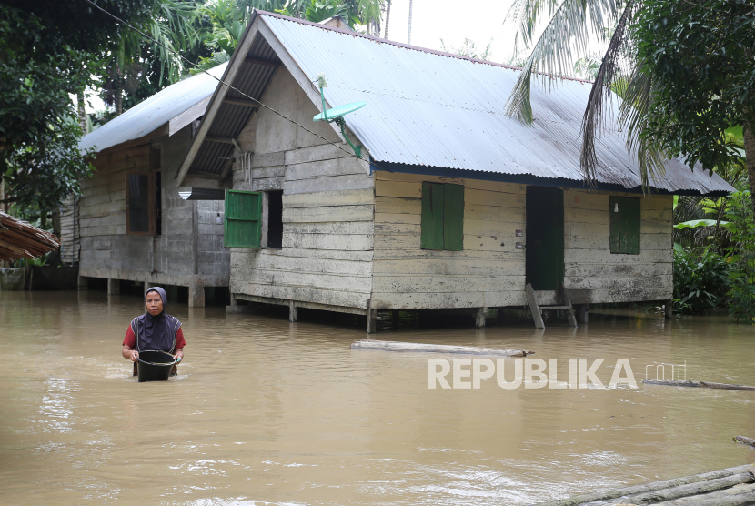 Banjir di Aceh (ilustrasi). BMKG mengimbau  warga Provinsi Aceh mewaspadai potensi bencana banjir. 