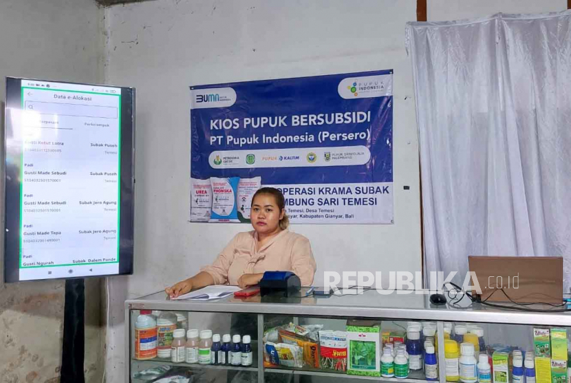 Kios Pupuk Bersubsidi milik Koperasi Krama Subak Lumbung Sari Temesi, di Kabupaten Gianyar, Bali kini menerapkan aplikasi digital i-Pubers.