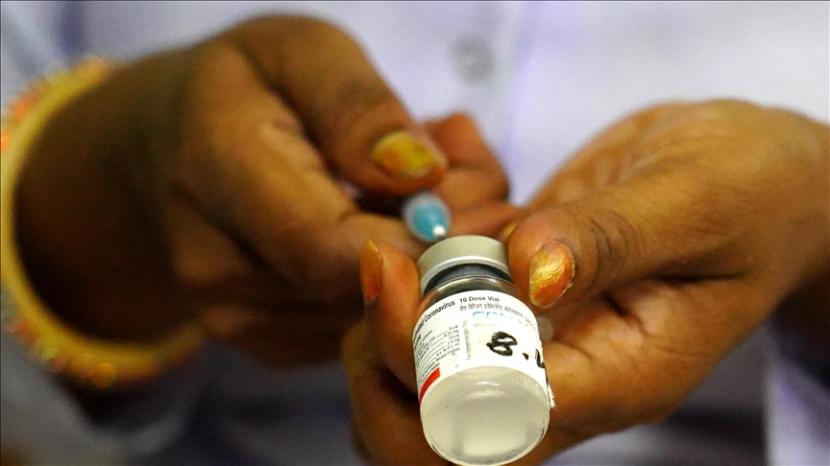 Bangladesh memberi lampu hijau untuk uji coba pada manusia untuk vaksin Covid-19 buatan India.
