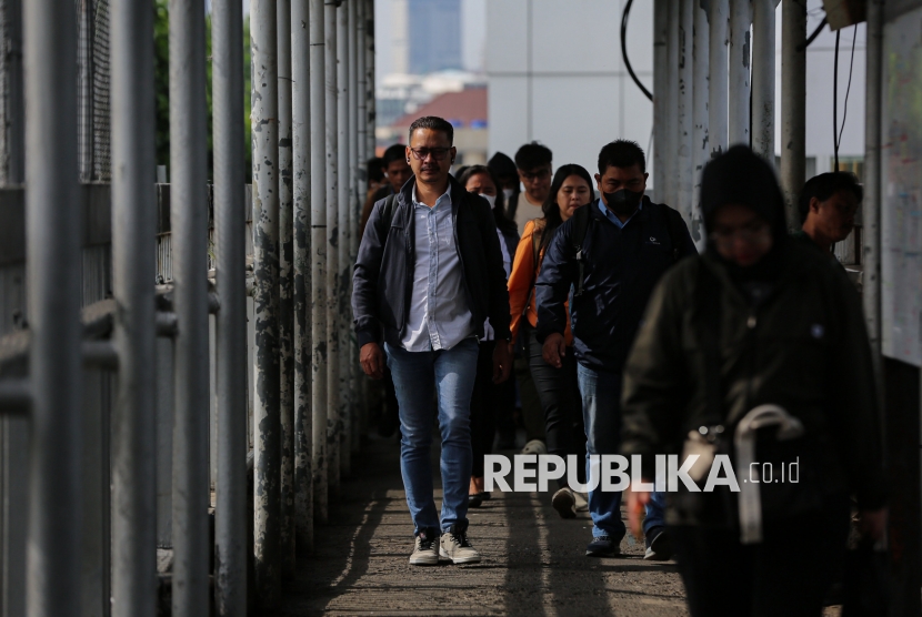 Terimbas Banjir, Rute Transjakarta Diperpendek dan Dialihkan