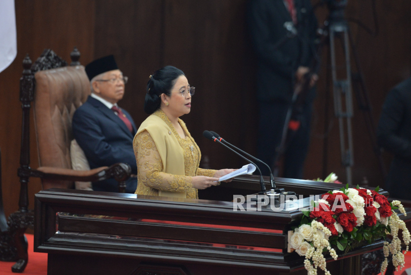 Ketua DPR Puan Maharani menyampaikan pidato dalam Sidang Paripurna Pembukaan Masa Persidangan I DPR Tahun Sidang 2024-2025 di Gedung Nusantara, kompleks Parlemen, Senayan, Jakarta, Jumat (16/8/2024). Adapun agenda sidang paripurna tersebut yaitu pidato Ketua DPR dalam rangka pembukaan masa persidangan I tahun sidang 2024-2025 dan pidato Presiden pada penyampaian keterangan pemerintah atas Rancangan Undang-Undang tentang APBN tahun anggaran 2025 beserta nota keuangannya dan dokumen pendukungnya.