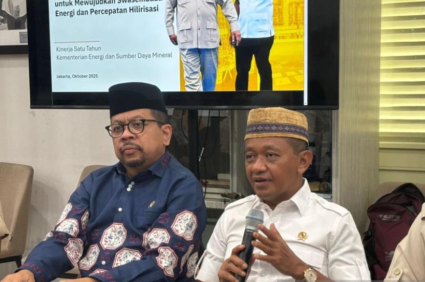 Bahlil sebut program B50 mulai dijalankan semester II tahun depan.